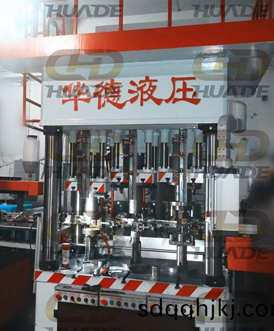 HDY多工位自動(dong)拉(la)伸機